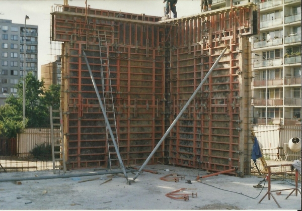 045 KD Slun&iacute;čko Chodov - podzemn&iacute; s&aacute;l