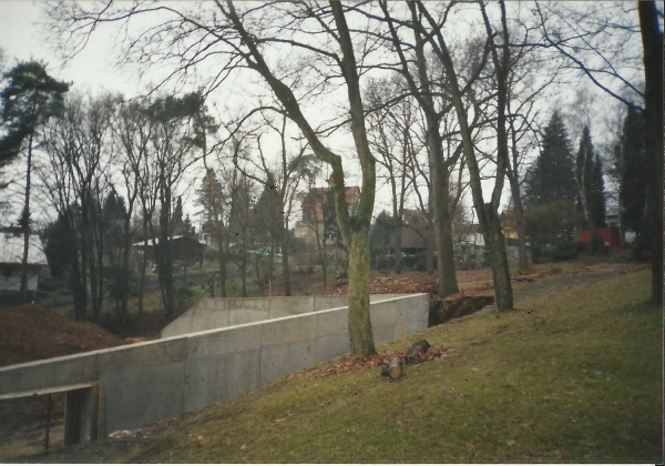 066 Senohraby - opěrn&eacute; zdi