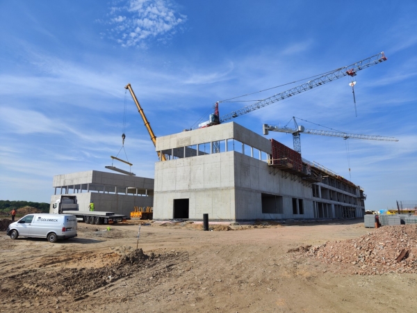 184 Svazkov&aacute; &scaron;kola Přezletice